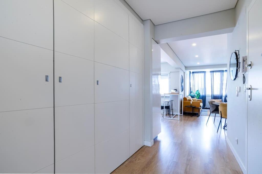 New - Luxury & Bright Apartment Lisboa المظهر الخارجي الصورة